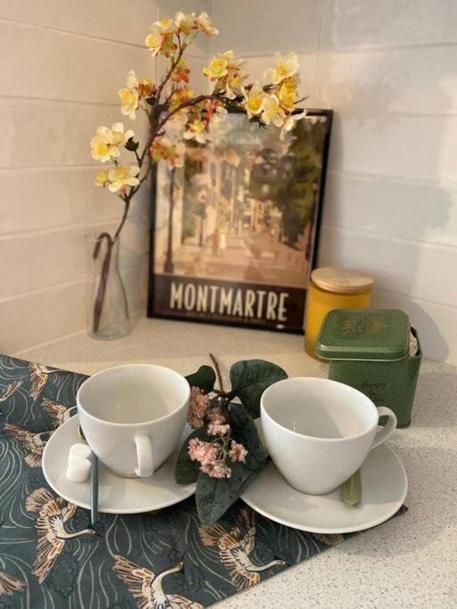 Charming Flat In Montmartre - Imhost Lejlighed Paris Eksteriør billede